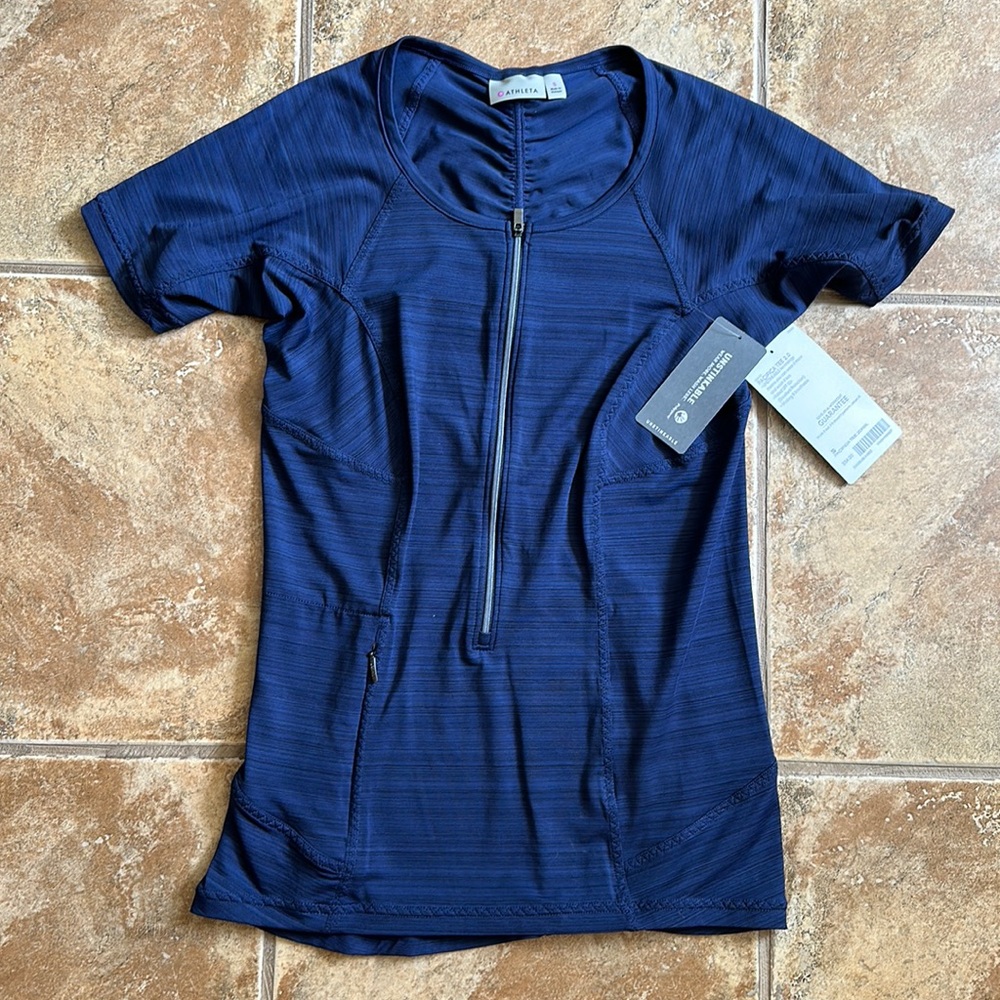 NWT Navy Pacifica Tee 2.0 Swim Top